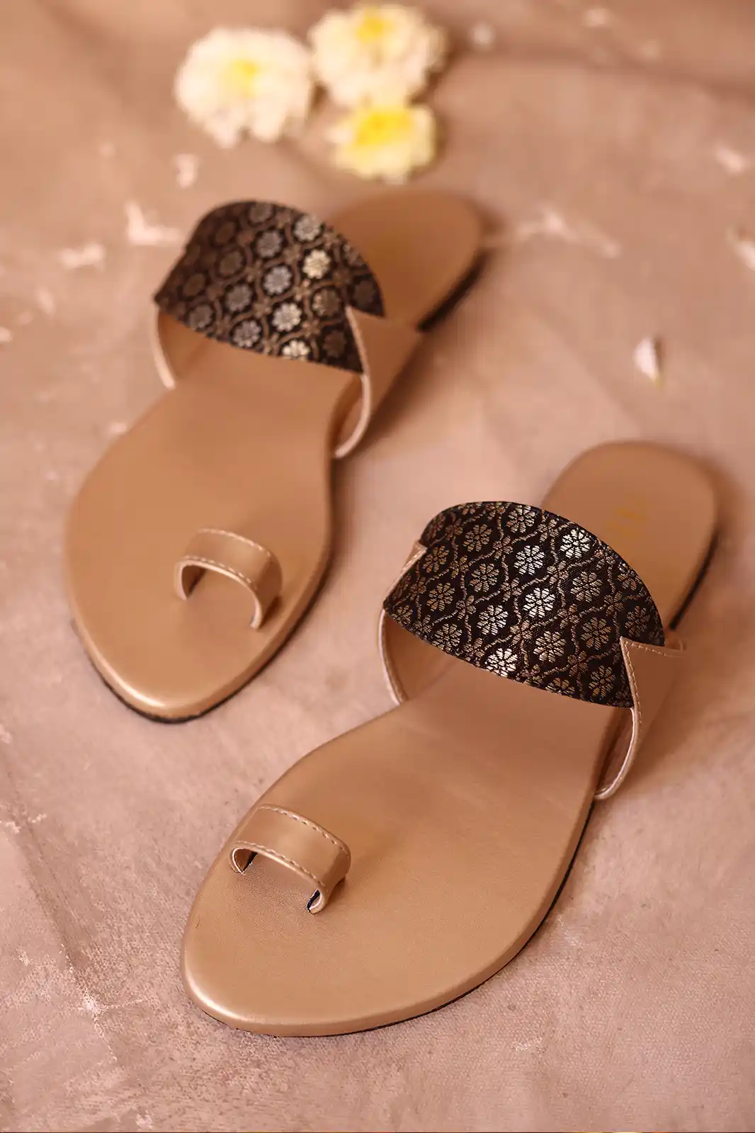 Buy Women Pink Casual Sandals Online - 729809 | Allen Solly-anthinhphatland.vn