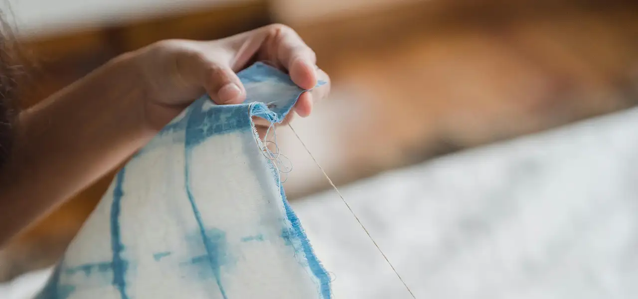 Tie dye, Tie dye is in popularity today, History of Tie dye, Tie dye Pattern, Benefits of Tie dye techniques, How to care for Tie dye clothes?, Tie And Dye Prints, Tie Dye Shirts for Men, Tie Dye Dress for Summer, tie-dye shirt for Women, Unique Tie-Dye Patterns, Patterns for Summer Outfits