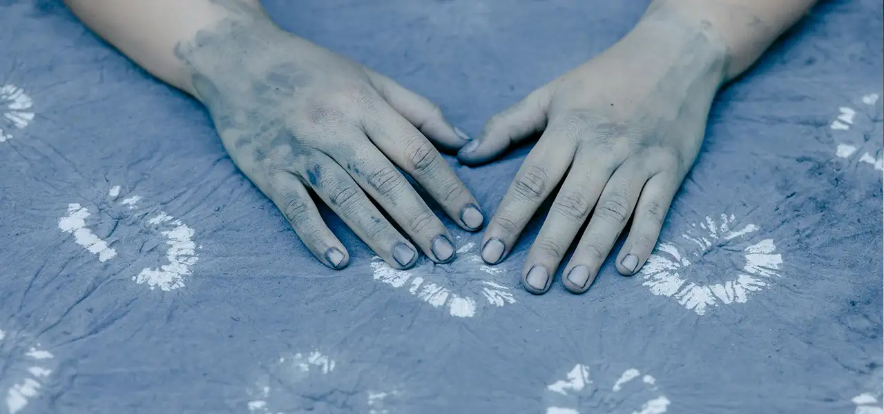 Tie dye, Tie dye is in popularity today, History of Tie dye, Tie dye Pattern, Benefits of Tie dye techniques, How to care for Tie dye clothes?, Tie And Dye Prints, Tie Dye Shirts for Men, Tie Dye Dress for Summer, tie-dye shirt for Women, Unique Tie-Dye Patterns, Patterns for Summer Outfits