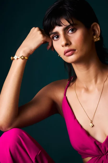 chameli jewellery set studs choker bracelet, ear studs designs gold, latest gold ear studs designs, bracelet for woman, gold bracelet