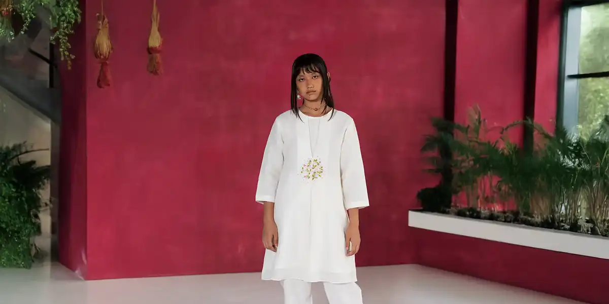 eco-friendly clothing, eco friendly outfit, sustainable clothing, organic clothing, environmentally friendly clothing, sustainable wear, clothing materials, organic cotton textiles, organic natural cotton fabric, sustainability and clothing, natural fabric clothing