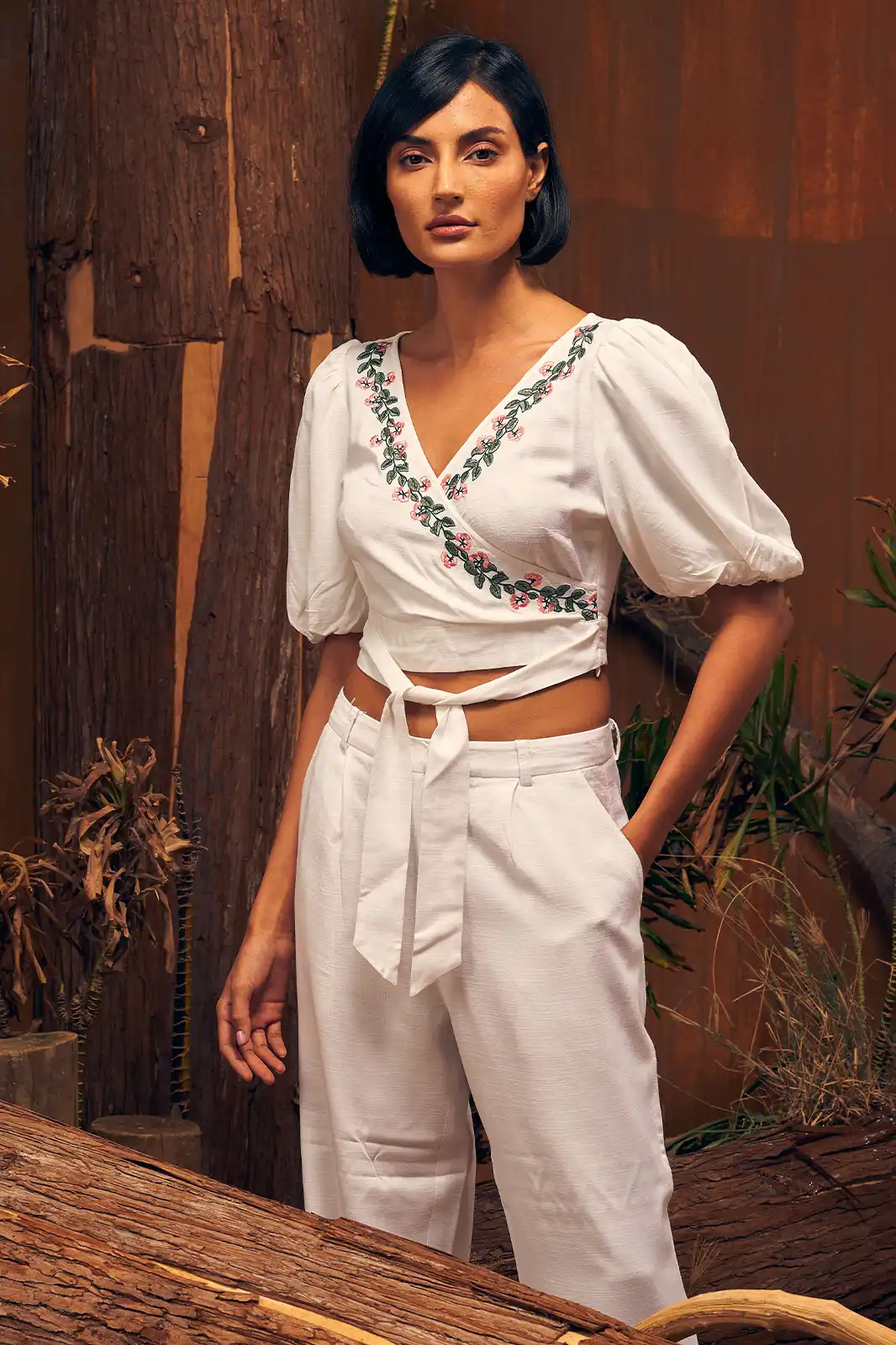 Aleila Sustainable White Linen Crop Top, Linen Crop Top Short Sleeve, Linen Crop Top Sewing Pattern, Linen Crop Top White, Trending Crop Top