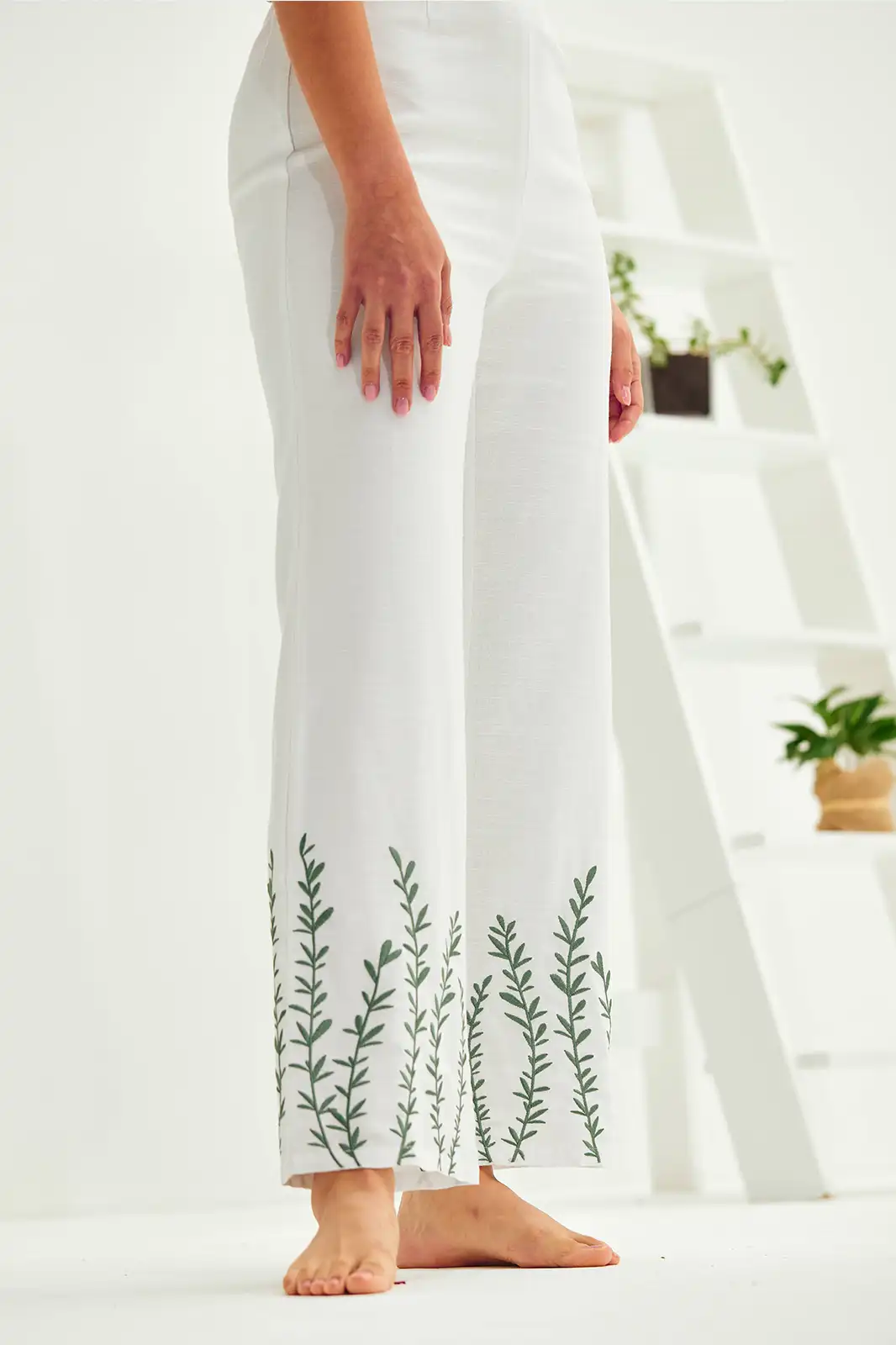 Bambi Organic White Linen Printed Jumpsuit, Ladies Linen Jumpsuit, Pure Linen Jumpsuit, White Jumpsuit For Women, Ethnic Jumpsuit