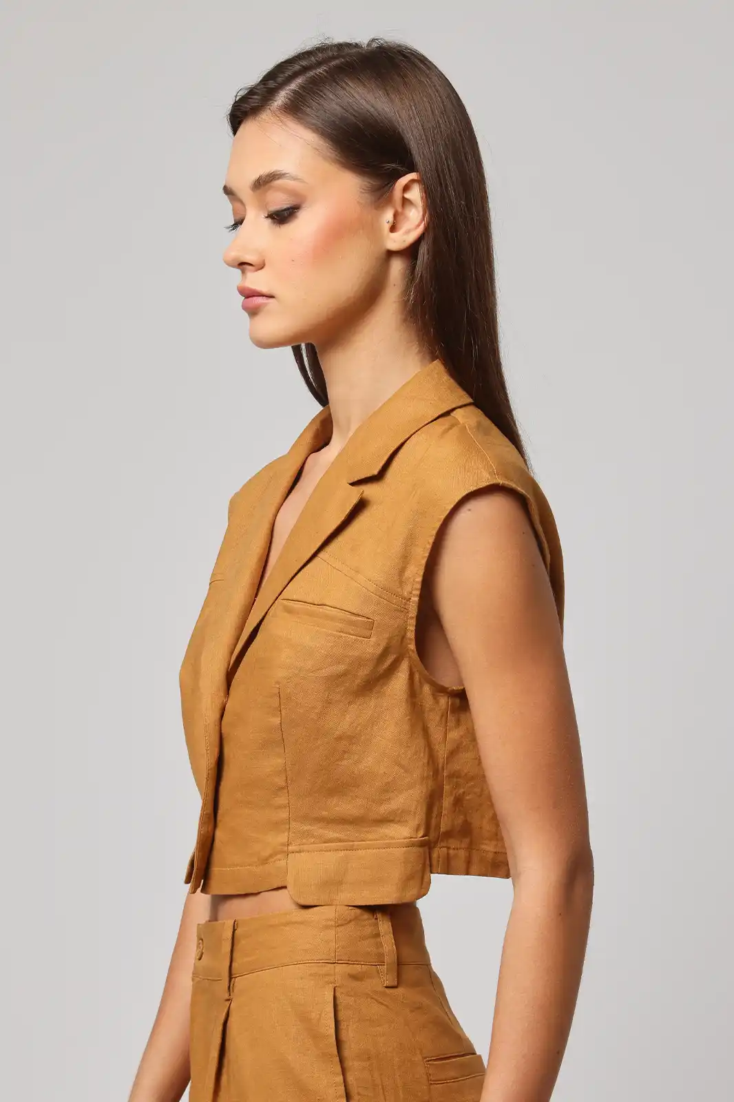 Numa Womens Sleeveless Cotton Shirt, Womens Cotton Shirt, Stylish Shirts For Women, Linen Women Shirts Online, Cotton Shirts For Ladies, Women Clothing, Sepia Stories, Clothes For Women, Sustainable Cotton Clothing, Organic Women Clothing, Eco Friendly Clothing, Slow Fashion Brand, Slow Fashion Clothing, Ashita Fernandes, Sustainable Luxury Clothing Brands