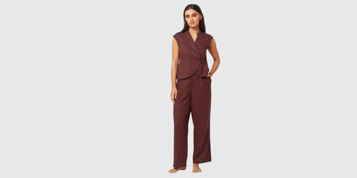 Linen Pants, Linen Fashion Fabric, Linen Fabric Material, Linen Fabric, Linen Styling, Linen Pants, Comfy Pants, Linen Fabric Types, Comfortable Clothes For Women, Comfortable Clothes, Linen Fabric India, Linen Fabric For Apparel, Linen Dress Fabric, Casual Clothes, Linen Fabric Apparel, Sepia Stories