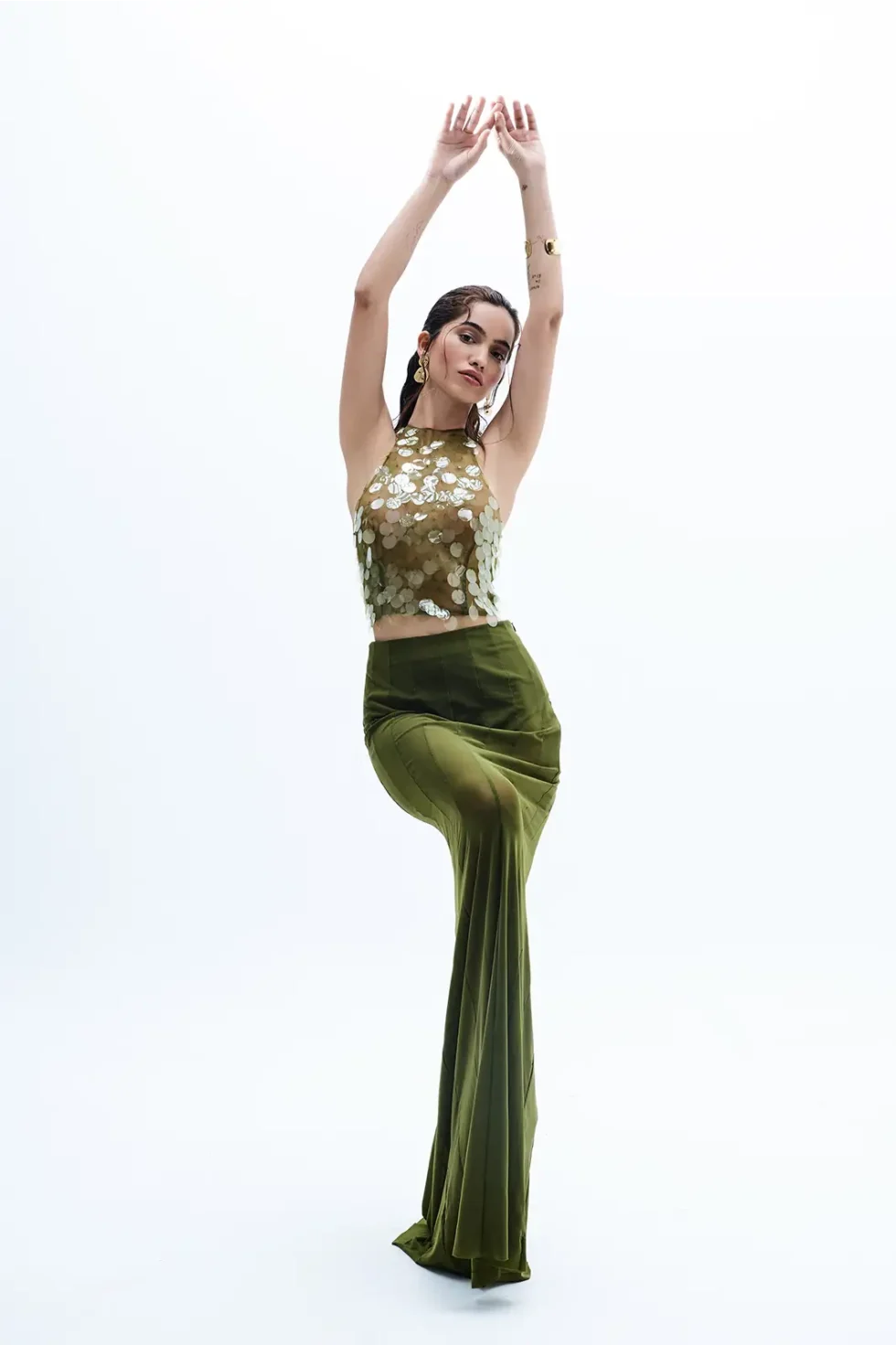 Iveris Moss Sequins Top And Fish Cut Skirt, Top And Long Skirt Set, Wedding Dress, Chiffon Tops, Green Skirt And Top, Net Skirt And Top, Party Wear Top And Skirt, High Neck Sleeveless Top, Sepia Stories
