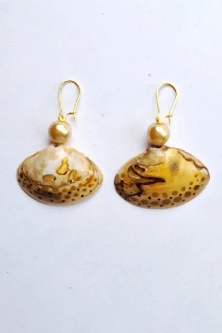 JOA Gold And Natural Small Handpainted Goa Earrings, Creative Earrings, Funky Earrings, Casual Earrings, Sea Shell Earrings, Designer Earrings, Themed Earrings, Hand Painted Earrings Jewelry, Shell Earrings, Sea Shell Earrings, Designer Earrings, Sustainable Jewellery, Sepia Stories, Jack Of All,