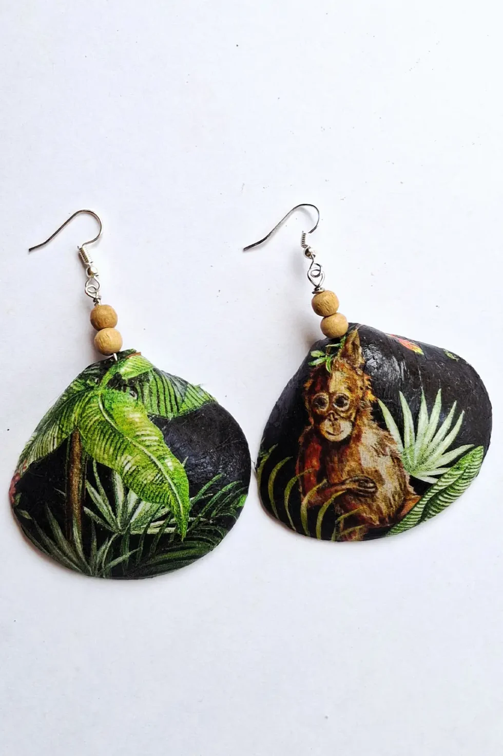 Sepia Stories, Jack Of All, Themed Earrings, Casual Earrings, Sustainable Jewelry, JOA Orangutan 3 Handmade Sea Shell Earrings Online, Hand Painted Earrings Jewelry, Artistic Earrings, Goa Earrings, Funky Earrings, Casual Earrings, Handmade Earrings